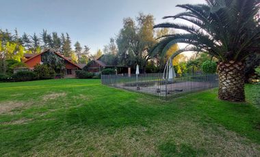 Acogedora casa en parcela en centro de Chicureo