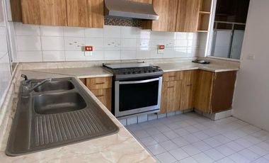 Casa en Renta Satélite, Factible Uso de Suelo Comercial.