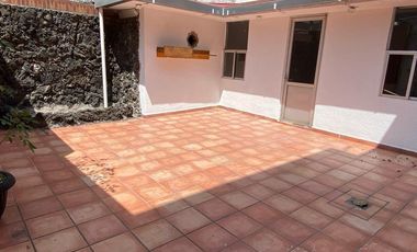 Casa en Renta Satélite, Factible Uso de Suelo Comercial.