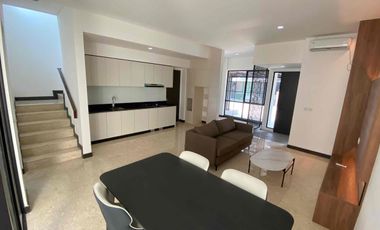 Dijual rumah full furnished di BSD