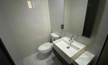 Dijual rumah full furnished di BSD