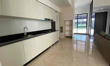 Dijual rumah full furnished di BSD