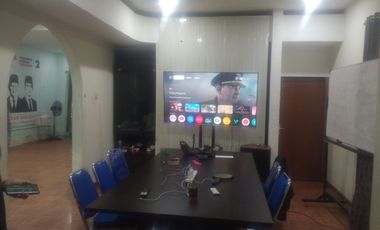 DISEWAKAN RUMAH LUAS COCOK UNTUK TEMPAT TINGGAL,KANTOR,USAHA,GUDANG,HARGA TERMURAH NEGO SAMPAI JADI