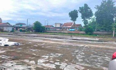 TANAH SHM LEBAR MUKA 140 METER DEKAT PINTU TOL TEGAL