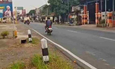 TANAH SHM LEBAR MUKA 140 METER DEKAT PINTU TOL TEGAL