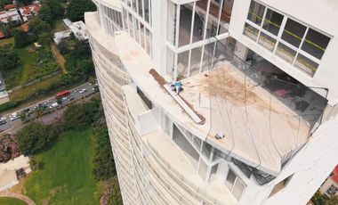 Penthouse exclusivo Piso 32 y 33 vista franca a Guadalajara Country Club, 675.24 m2 + 177.24 de terraza.