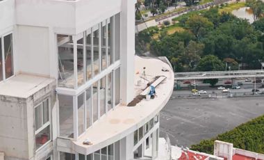 Penthouse exclusivo Piso 32 y 33 vista franca a Guadalajara Country Club, 675.24 m2 + 177.24 de terraza.