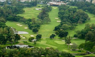 Penthouse exclusivo Piso 32 y 33 vista franca a Guadalajara Country Club, 675.24 m2 + 177.24 de terraza.