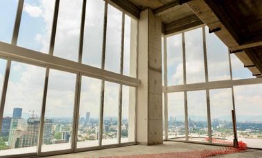 Penthouse exclusivo Piso 32 y 33 vista franca a Guadalajara Country Club, 675.24 m2 + 177.24 de terraza.