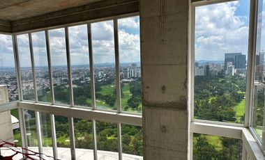 Penthouse exclusivo Piso 32 y 33 vista franca a Guadalajara Country Club, 675.24 m2 + 177.24 de terraza.