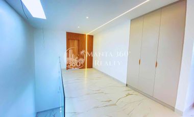 Venta de casa dúplex con vista al mar y piscina privada en Ciudad del Mar, Manta, Ecuador