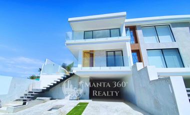 Venta de casa dúplex con vista al mar y piscina privada en Ciudad del Mar, Manta, Ecuador