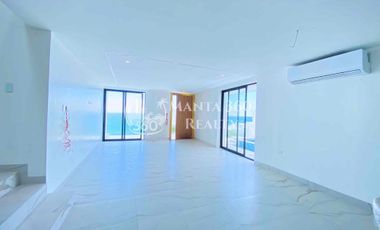 Venta de casa dúplex con vista al mar y piscina privada en Ciudad del Mar, Manta, Ecuador