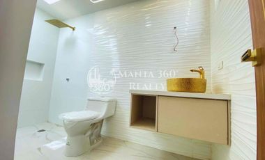 Venta de casa dúplex con vista al mar y piscina privada en Ciudad del Mar, Manta, Ecuador