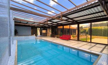 Casa de Campo con amplio Terreno