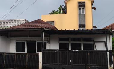 Rumah Ruko Rukan 3 Lantai Pinggir Jalan Sogiri Dekat TOL Tanah Baru Siap Huni