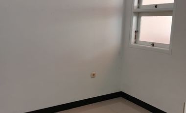 BARU RENOV dan STRATEGIS Pinggir Jalan Nasional Ir. Juanda TRANSMART