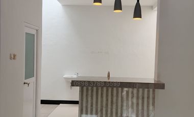 BARU RENOV dan STRATEGIS Pinggir Jalan Nasional Ir. Juanda TRANSMART