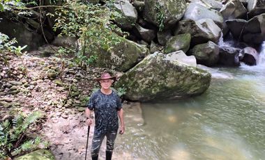 FINCA DE 30 HS CON RIO EN EL SECTOR DEL PARQUE TAYRONA SANTA MARTA.