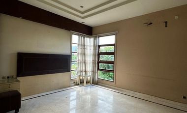 Rumah Graha Family Semi Furnish disewakan Murah