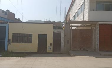 Casa en Villa Maria del Triunfo - Jr Piura - 316 m² - Sin Posesion
