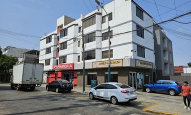 ¡Alquiler Local Comercial Cerca Av Ayacucho - Puerta Calle!