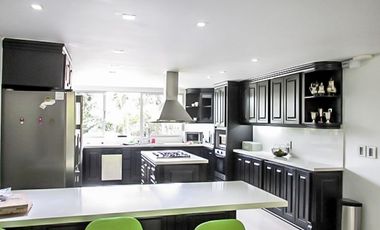 Casa AMOBLADA en arriendo en Alto de las Palmas, Envigado