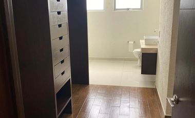 Hermosa residencia en renta en club de golf Valle Escondido