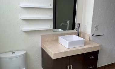 Hermosa residencia en renta en club de golf Valle Escondido