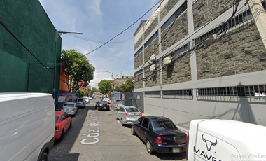 CASA EN EVENTA EN  COL. TEPALCATES 8-OCT-25