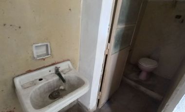 Propiedad para emprendimiento (Edificio, locales comerciales, depósitos) a 3 cuadras de Av. Edén.