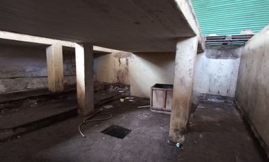 Propiedad para emprendimiento (Edificio, locales comerciales, depósitos) a 3 cuadras de Av. Edén.