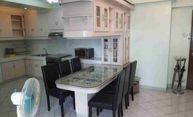 Manila Executive Regency -- Fully Furnished 2BR with Balcony near Robinsons Malate and Ermita