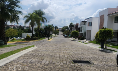 Terreno residencial en cluster 10 10 10, Lomas de Angélopolis, Puebla