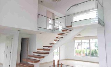 Arriendo Casa Centro de Cumbaya