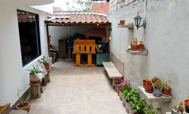 Casa Ambato - Ciudadela el recreo, Av. Doce de Ncalle, Ambato, Ecuador