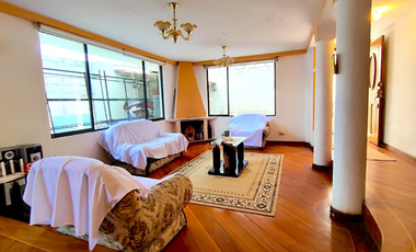 Casa Ambato - Ciudadela el recreo, Av. Doce de Ncalle, Ambato, Ecuador