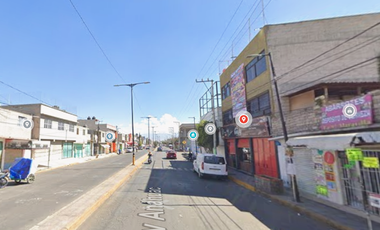 EXCELENTE EDIFICIO COMERCIAL EN JARDIN DEL VALLE . NOSE DEJEN ENGAÑAR SE FIRMA ANTE NOTARIO PUBLICO