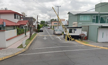 CASA EN VENTA EN VALLE DORADO