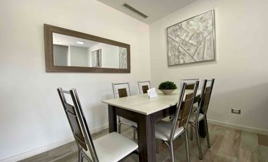 Departamento amoblado en alquiler, Santana Lofts, Puerto Santa Ana. Vista panorámica al cerro.