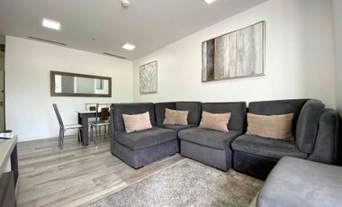 Departamento amoblado en alquiler, Santana Lofts, Puerto Santa Ana. Vista panorámica al cerro.