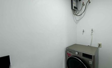 Departamento amoblado en alquiler, Santana Lofts, Puerto Santa Ana. Vista panorámica al cerro.