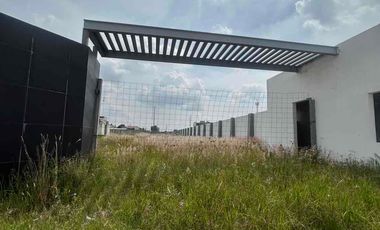 terreno en venta a una cuadra de la radial