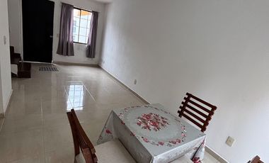 Casa en venta en Toluca, Conjunto Habitacional Las Bugambilias