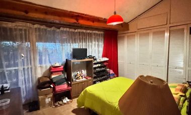 CASA EN VENTA EN CERRADA -- LOMAS 3RA SECCIÓN