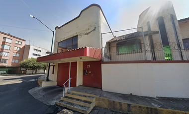 Casa en venta en Av. Paseo de los Jardines 27, Paseos de Taxqueña, Coyoacán, 04250 Ciudad de México, CDMX.AHH