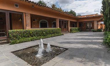 Casa de descanso en Huxquilucan: naturaleza, confort y amplitud