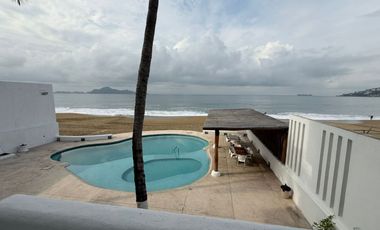 Departamento en Venta amueblado Frente al Mar en Manzanillo