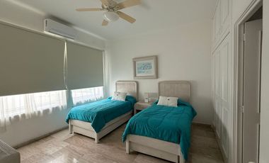 Departamento en Venta amueblado Frente al Mar en Manzanillo