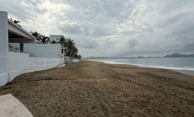 Departamento en Venta amueblado Frente al Mar en Manzanillo